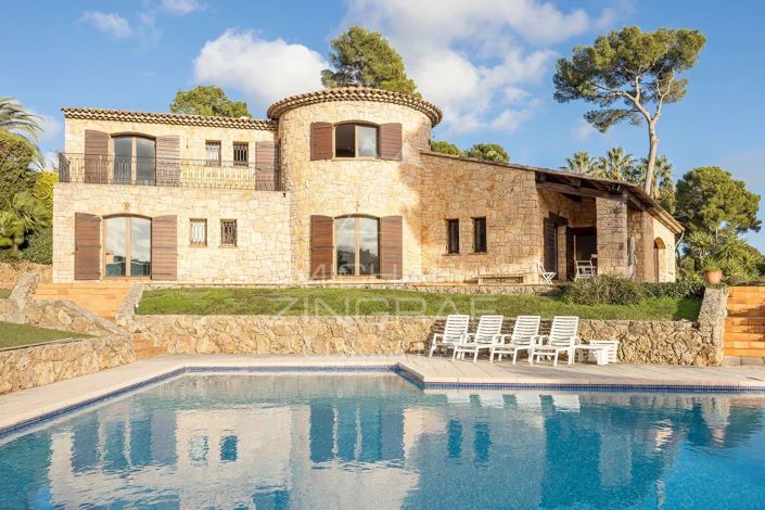 Image No.10-5 Bed House for sale