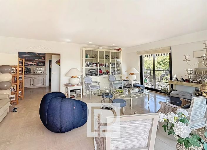 Image No.2-Appartement de 2 chambres à vendre à Cannes