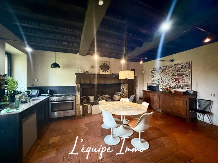 Image No.7-5 Bed House for sale