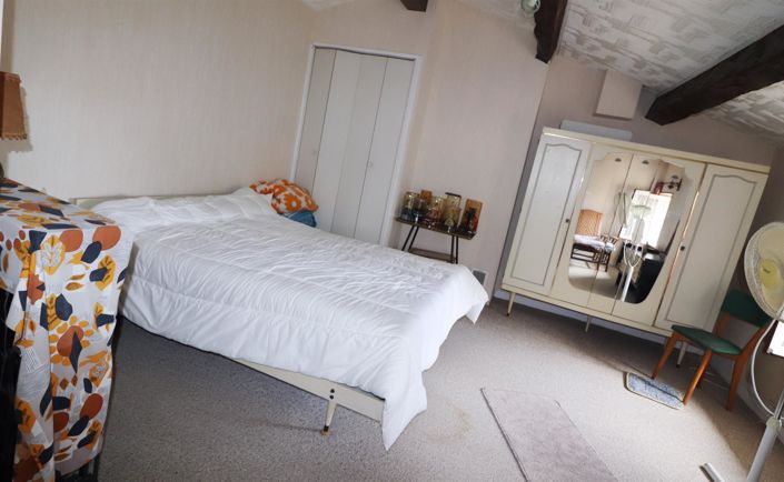 Image No.11-4 Bed House for sale