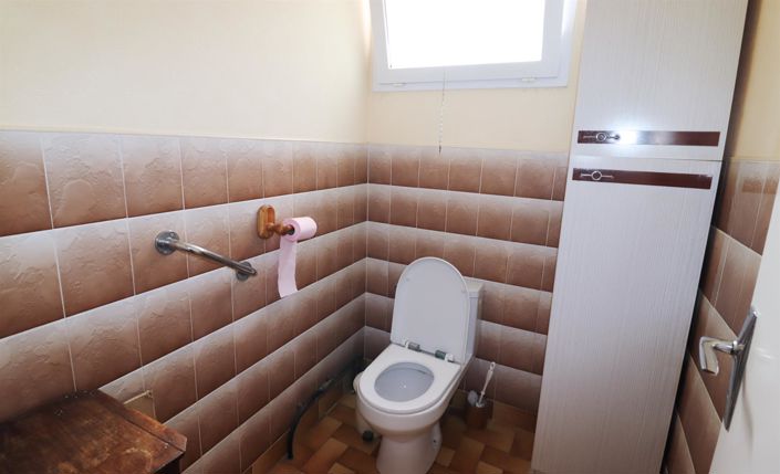 Image No.12-4 Bed House for sale