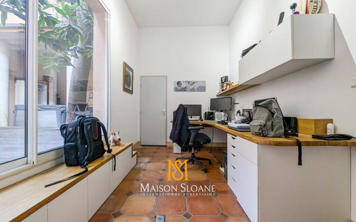 Image No.24-4 Bed House for sale