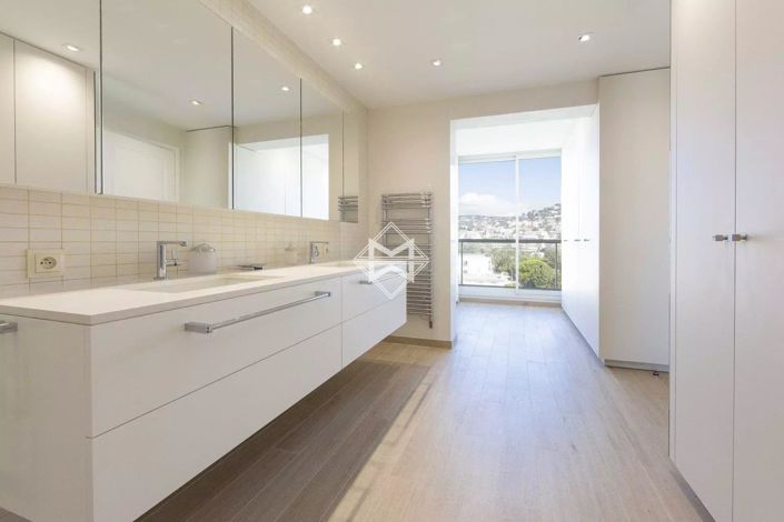 Image No.13-4 Bed Apartment for sale