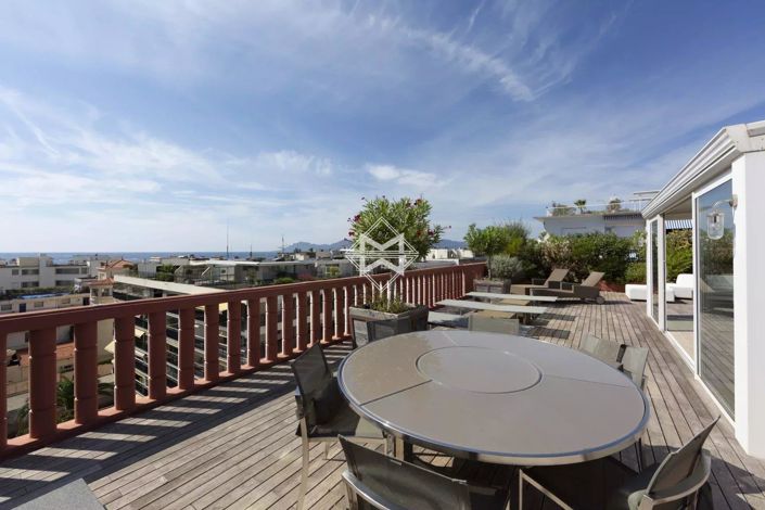 Image No.2-4 Bed Apartment for sale