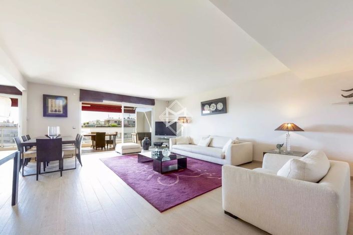 Image No.6-4 Bed Apartment for sale