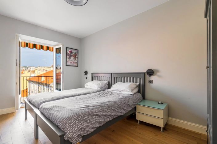 Image No.14-2 Bed Apartment for sale