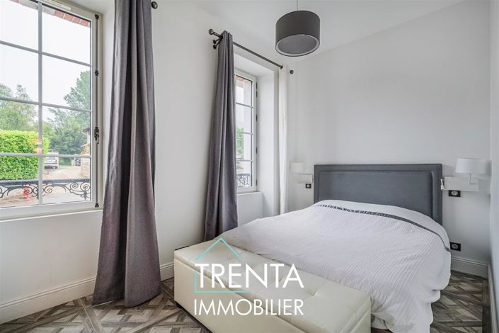 Image No.21-7 Bed House for sale