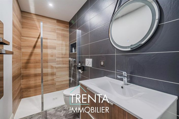 Image No.22-7 Bed House for sale