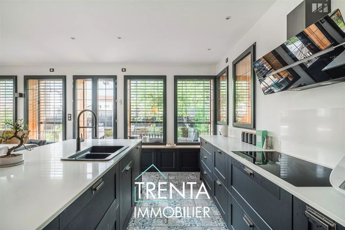 Image No.4-7 Bed House for sale