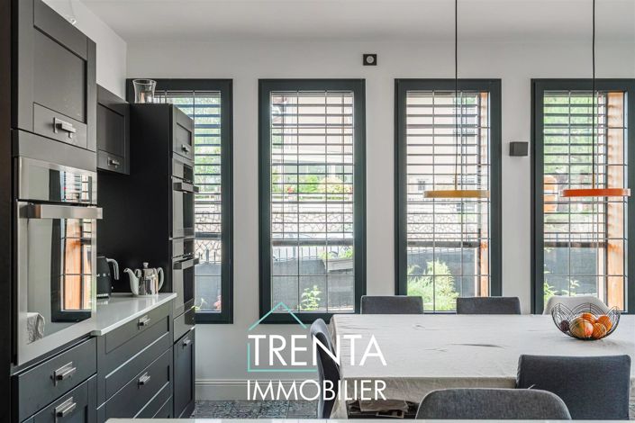 Image No.5-7 Bed House for sale