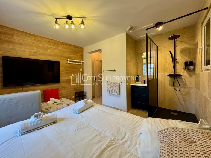 Image No.15-5 Bed House for sale