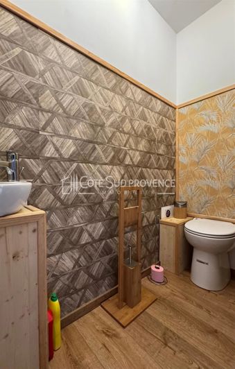 Image No.17-5 Bed House for sale