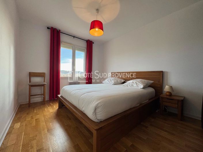 Image No.23-5 Bed House for sale