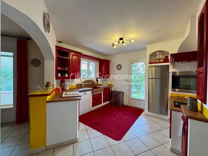 Image No.7-5 Bed House for sale