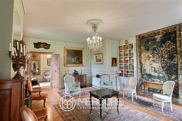 Image No.6-5 Bed House for sale