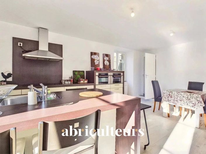 Image No.3-4 Bed House for sale