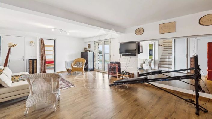 Image No.14-House for sale