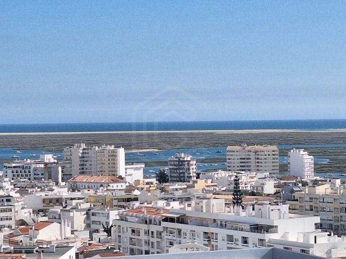 Image No.20-4 Bed Apartment for sale