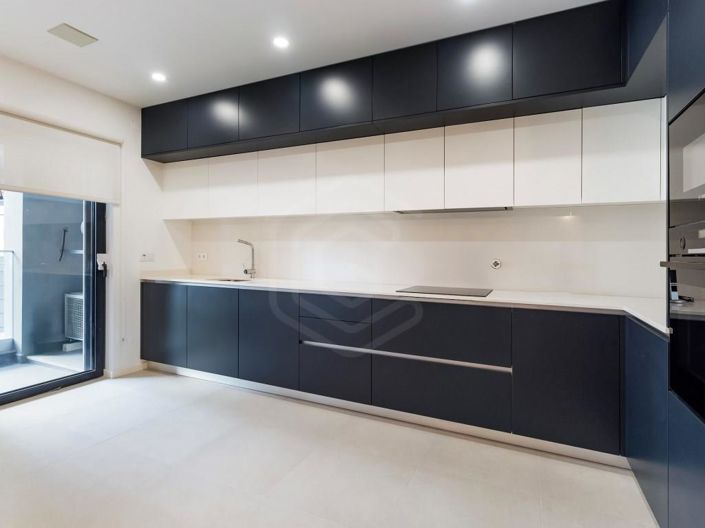 Image No.3-3 Bed Apartment for sale