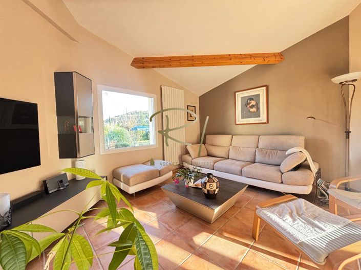 Image No.7-3 Bed House for sale