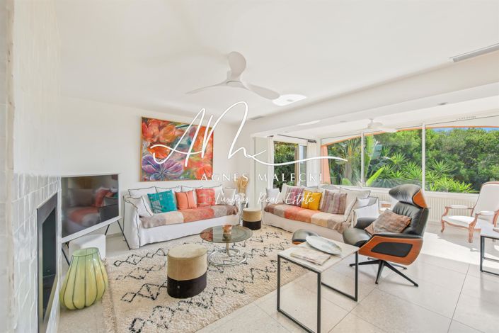 Image No.13-6 Bed House for sale