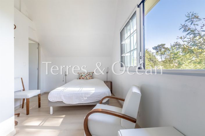 Image No.12-7 Bed House for sale