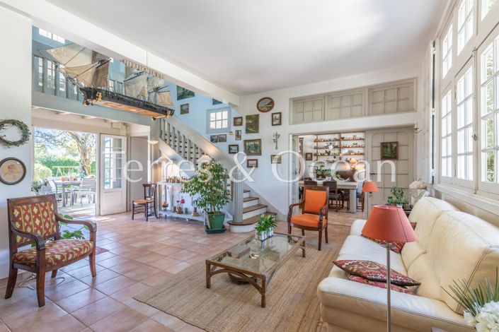 Image No.2-7 Bed House for sale