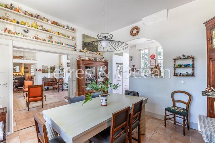 Image No.4-7 Bed House for sale