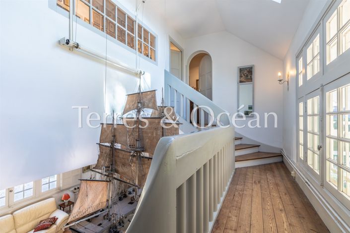 Image No.4-7 Bed House for sale
