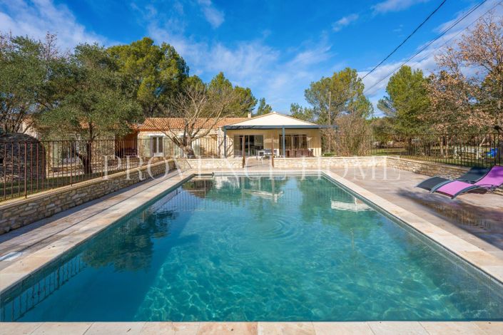 Image No.10-4 Bed Property for sale