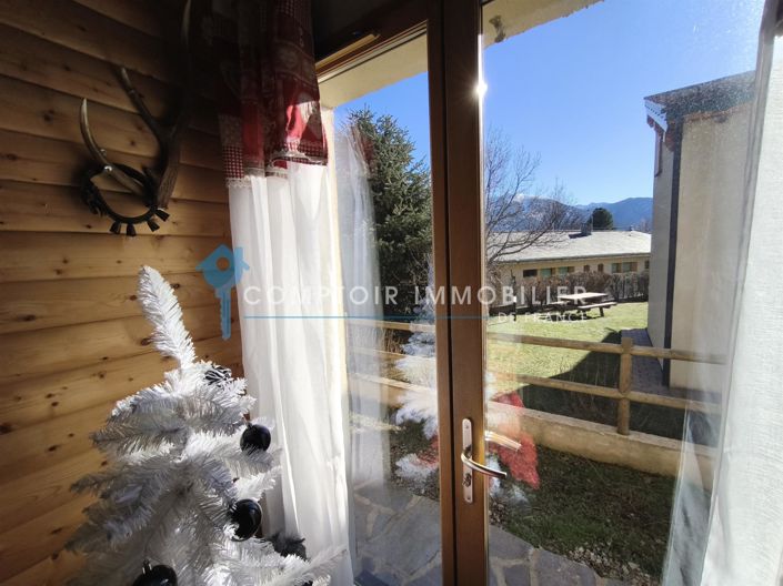 Image No.10-6 Bed House for sale