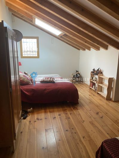 Image No.14-6 Bed House for sale