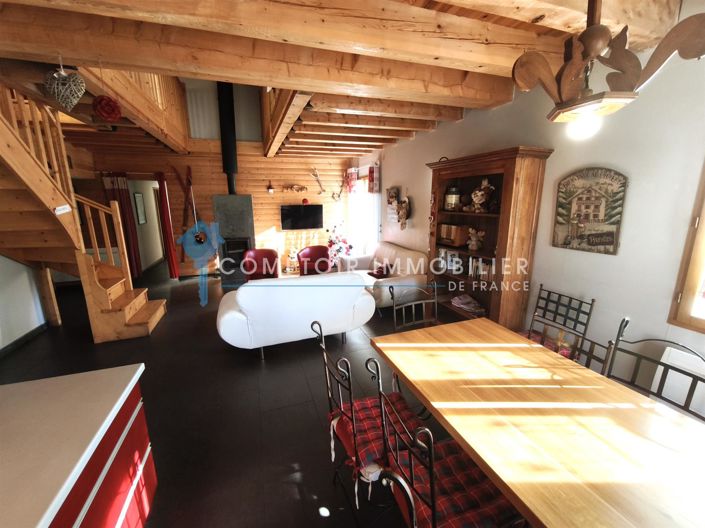 Image No.7-6 Bed House for sale