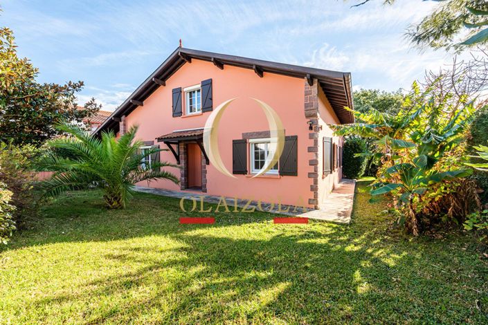 Image No.3-5 Bed House for sale