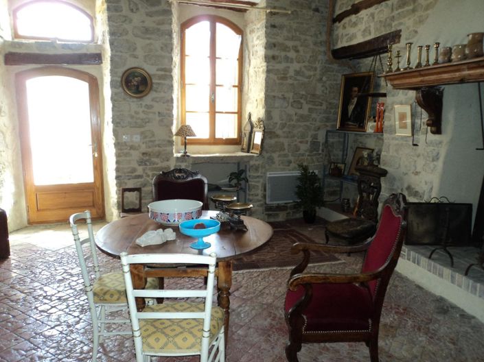 Image No.14-6 Bed House for sale