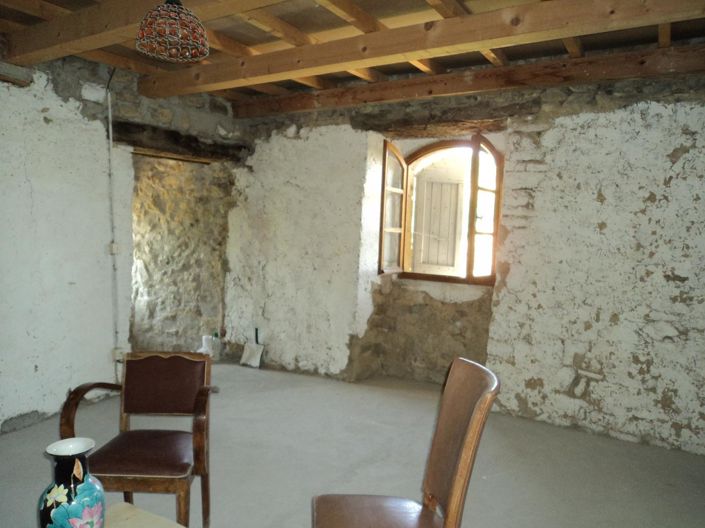 Image No.20-6 Bed House for sale