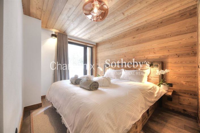 Image No.13-5 Bed Property for sale