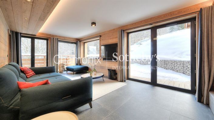 Image No.4-5 Bed Property for sale