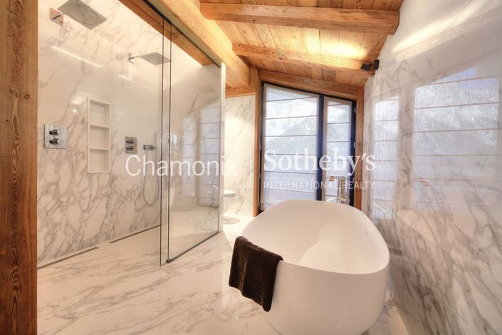 Image No.7-5 Bed Property for sale