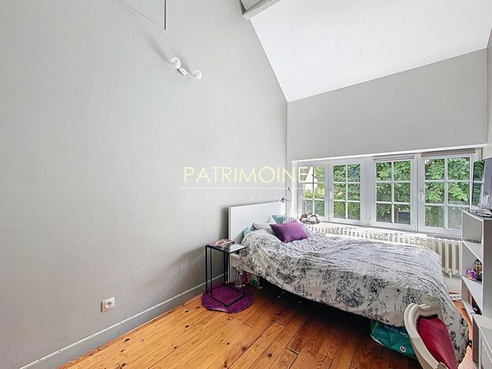 Image No.11-5 Bed House for sale