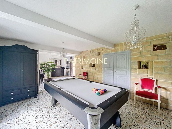 Image No.6-5 Bed House for sale