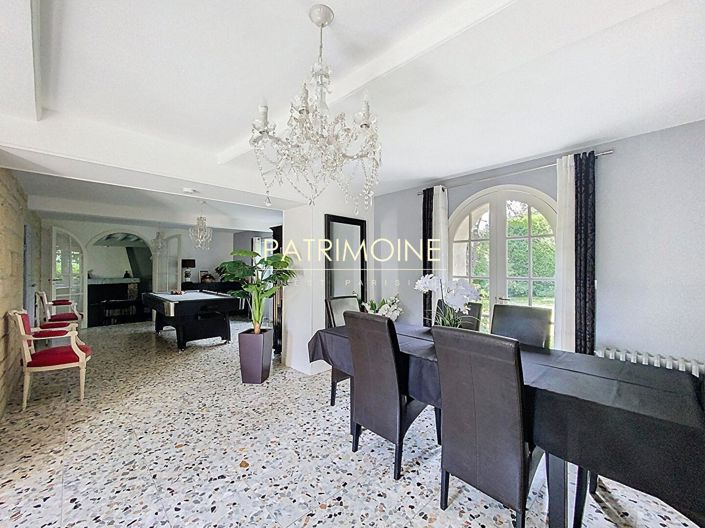 Image No.7-5 Bed House for sale