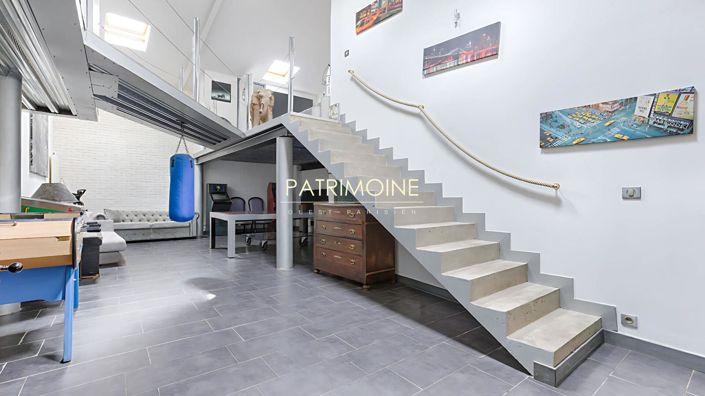 Image No.4-4 Bed Property for sale