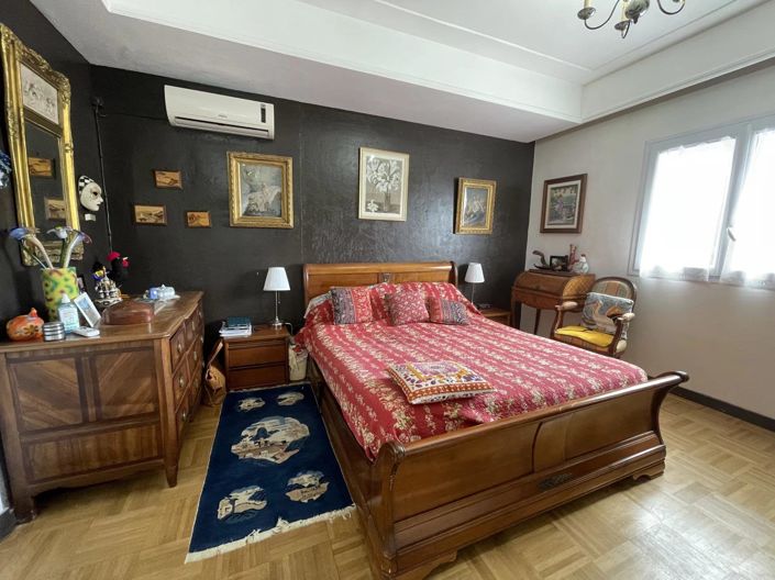 Image No.12-3 Bed House for sale