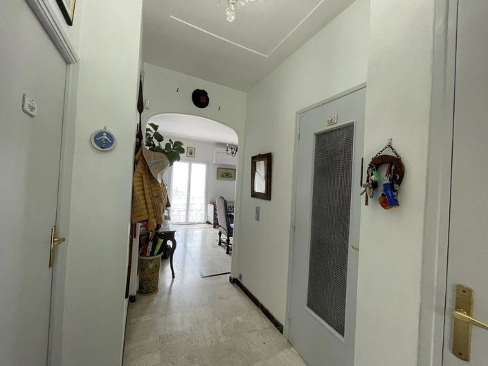 Image No.15-3 Bed House for sale