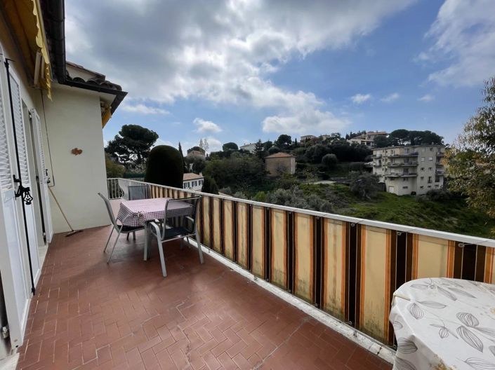 Image No.16-3 Bed House for sale