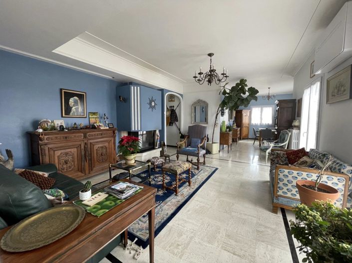 Image No.7-3 Bed House for sale