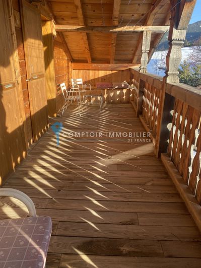 Image No.12-5 Bed House for sale