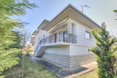 1 - Saint-Genis-Pouilly, House