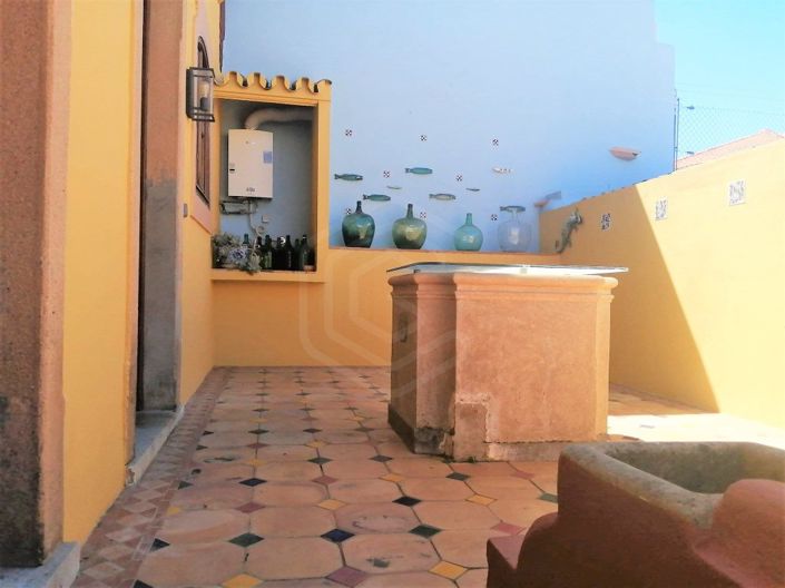 Image No.18-3 Bed House for sale